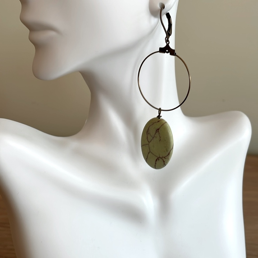 HAND CRAFTED PIERCED HOOP EARRINGS Green Brown Antiqued Brass Dangles Drops Hoop - Picture 5 of 14